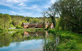 Travel Fox Cottages- Swimming Lake, Bbq Hut, Games Area - Alton Towers